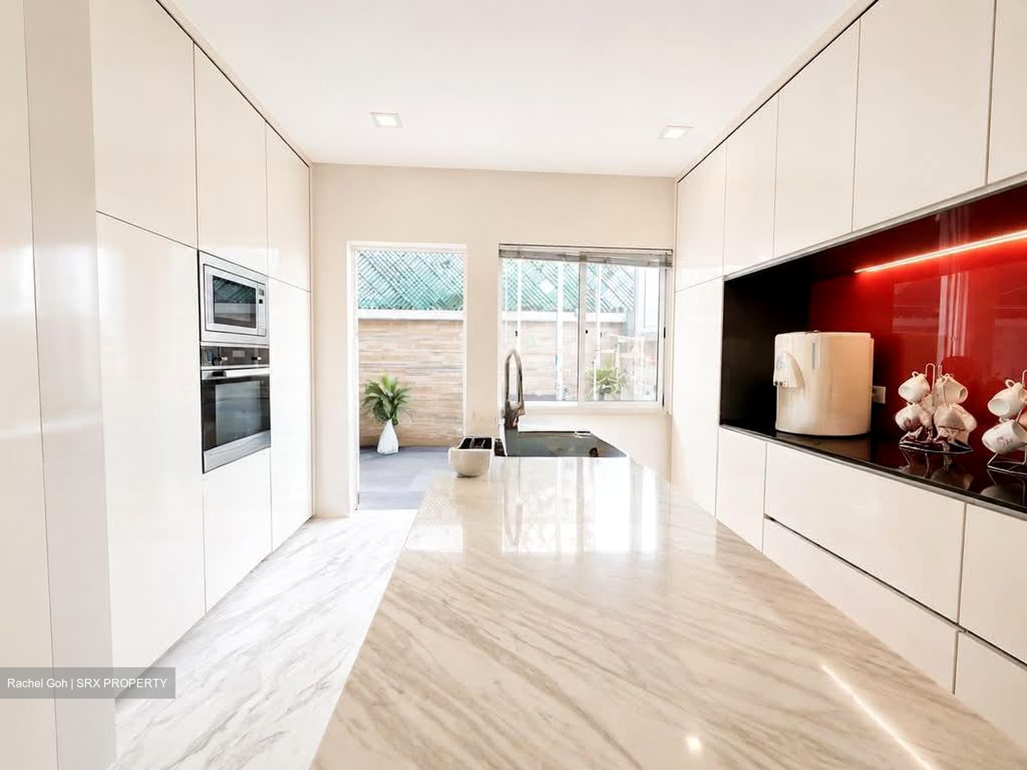 Charlton Park (D19), Semi-Detached #581300901